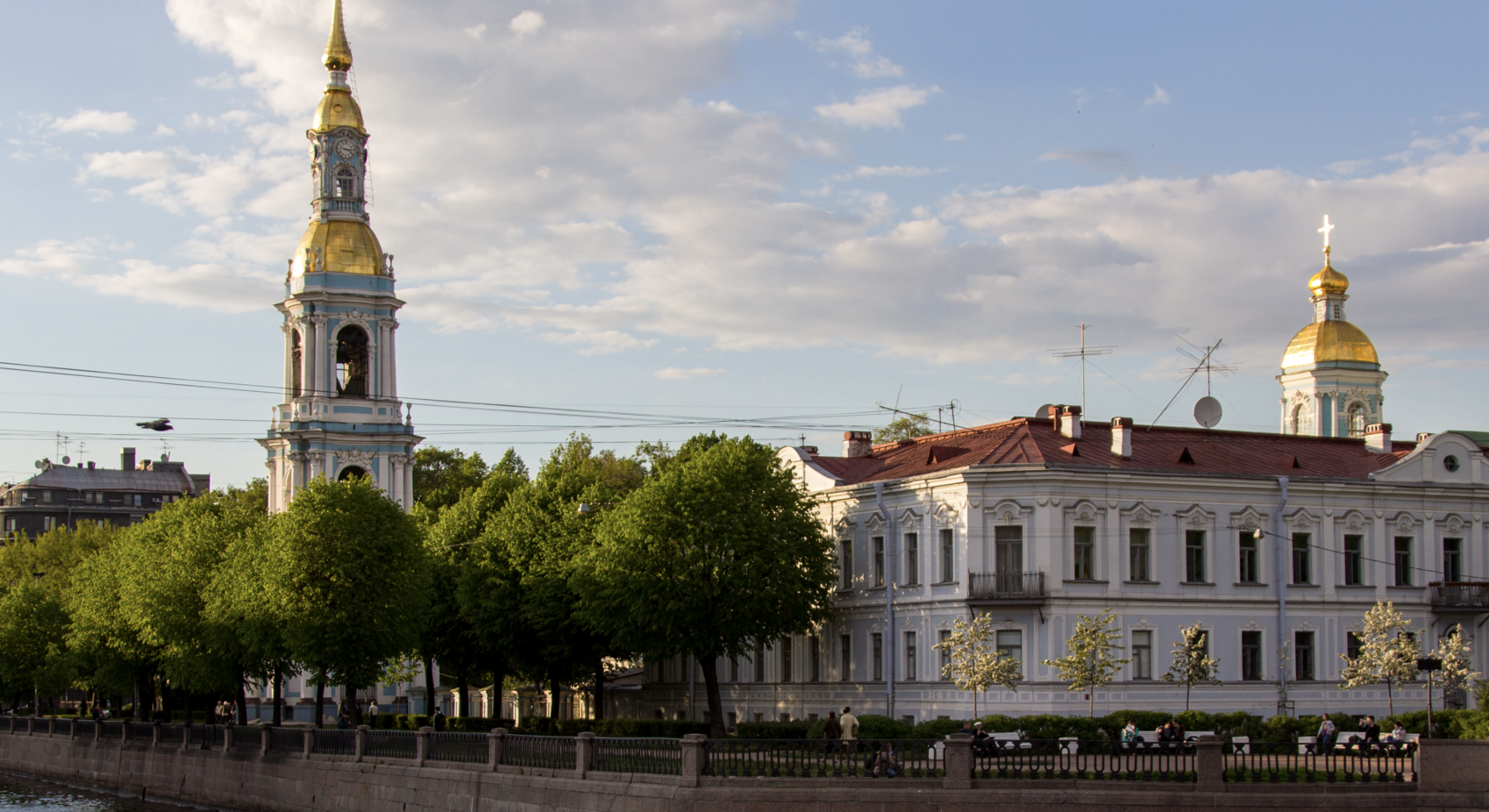 Петербург расширит выплаты бойцам СВО вне зависимости от формы призыва