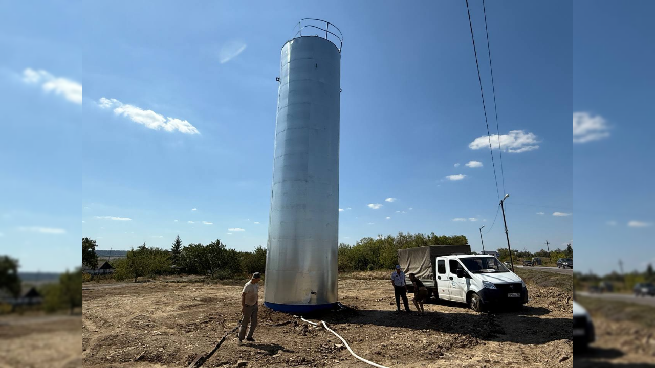 Новую водонапорную башню запустили в работу в поселке Красный Октябрь в ДНР