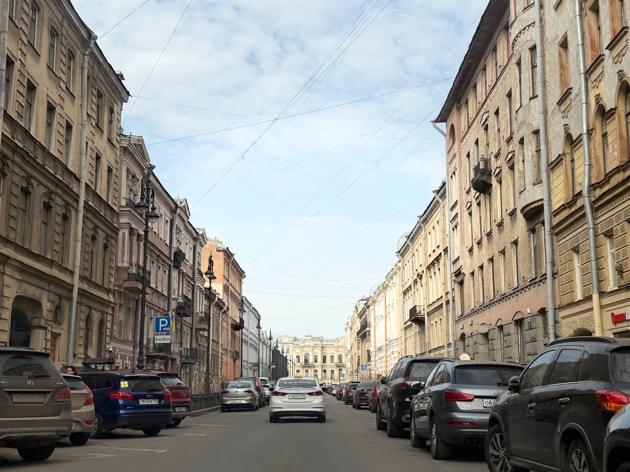 Петербург стал лидером по росту цен на такси