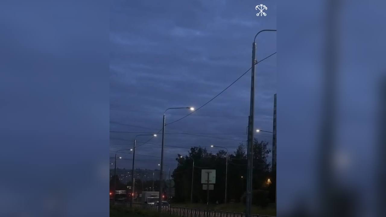 Проспект Энтузиастов в Петербурге осветили 152 новых светодиодных фонаря