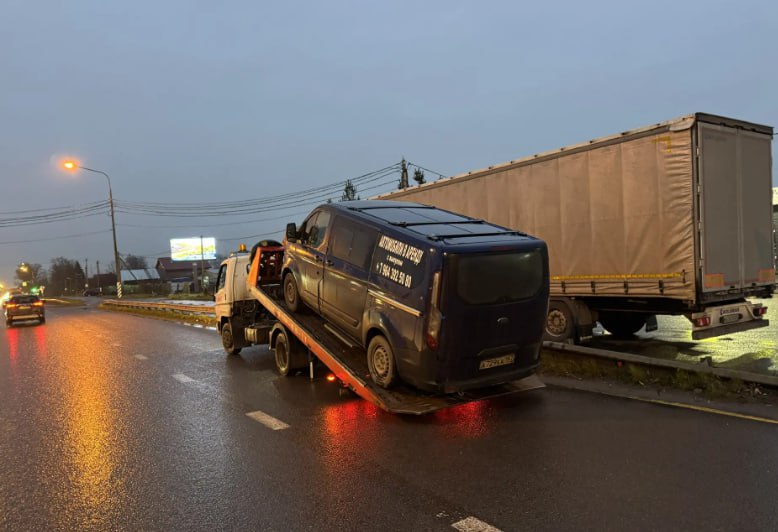 Рейд против «бомбил»: в Ленобласти изъяли восемь нелегальных такси и нашли водителя под наркотиками