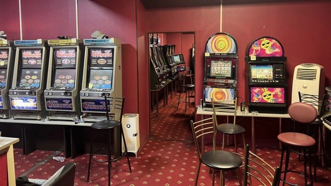 Крупье вместо соседей: в квартире на Асафьева нашли подпольное казино