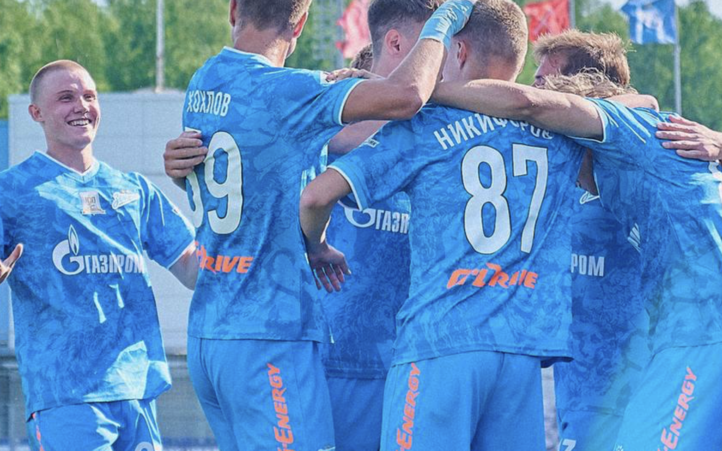 «Зенит-2» разгромил «Космос» — 4:0 на домашнем поле