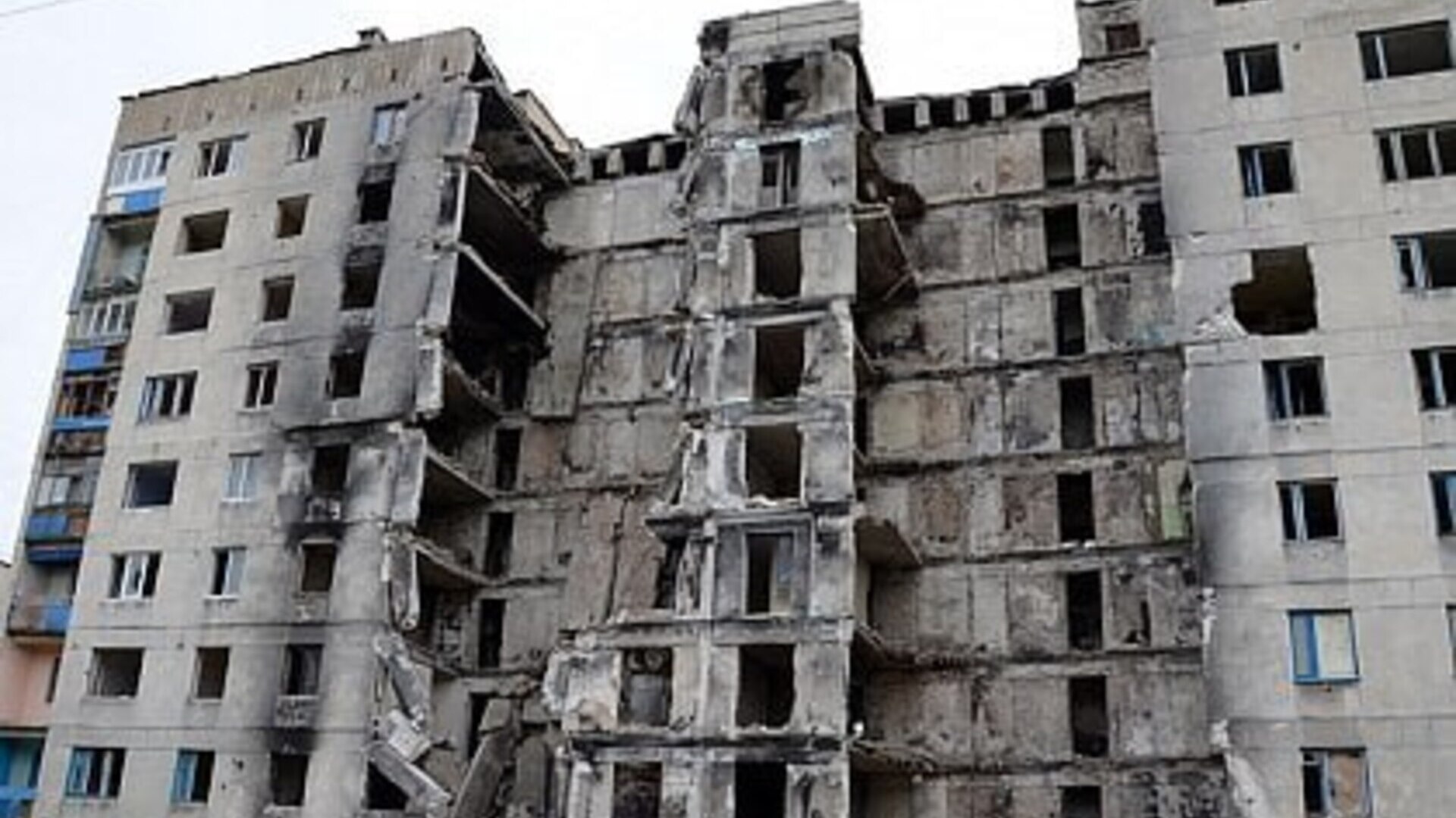 Более 4,6 тысячи граждан ЛНР за полгода получили компенсации за утраченное или поврежденное жилье