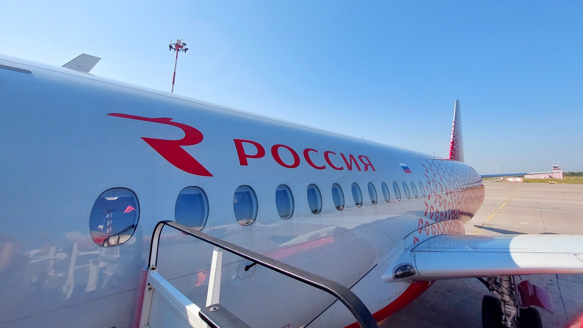 Спецборт «Россия» приземлился в аэропорту Нью-Йорка им. Джона Кеннеди после 11 часов полета