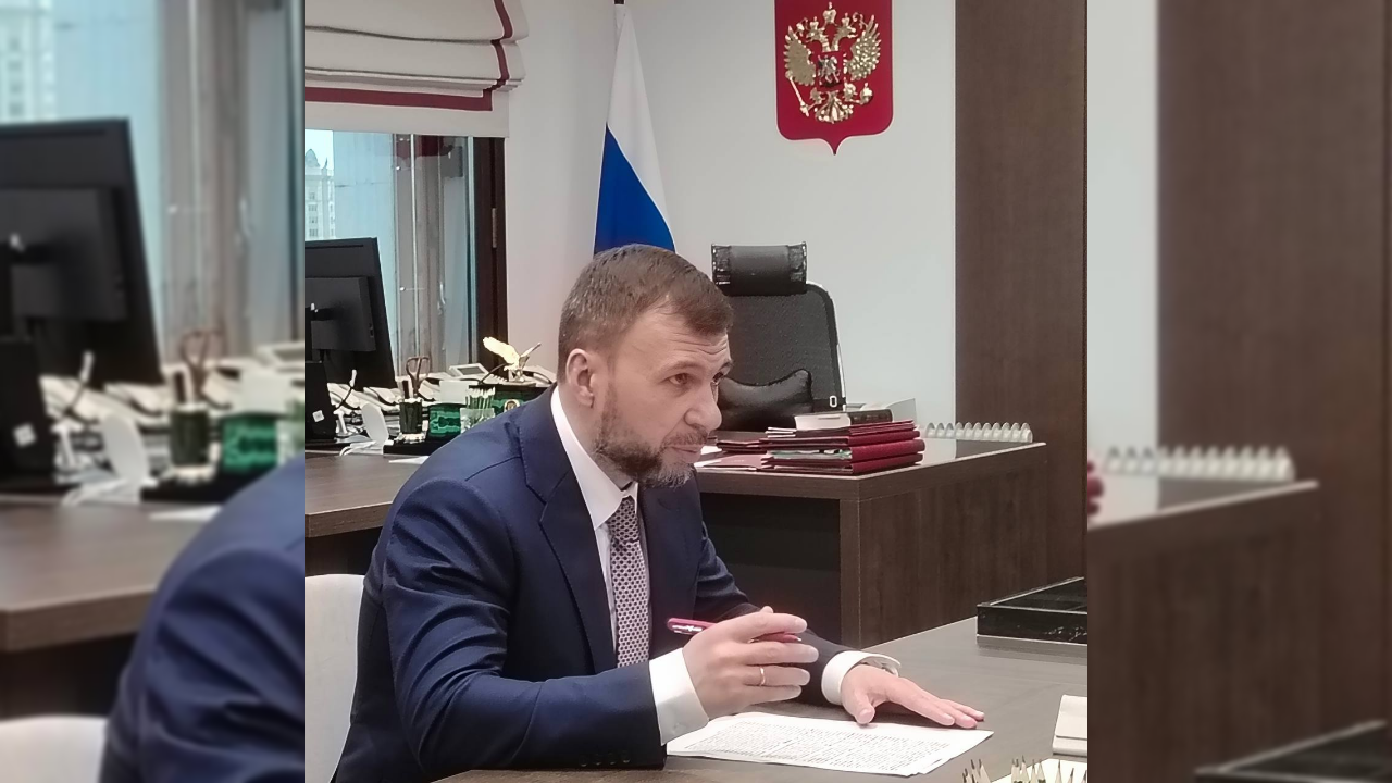 Пушилин обсудил планы по восстановлению аэропорта и морского порта с Правительством РФ