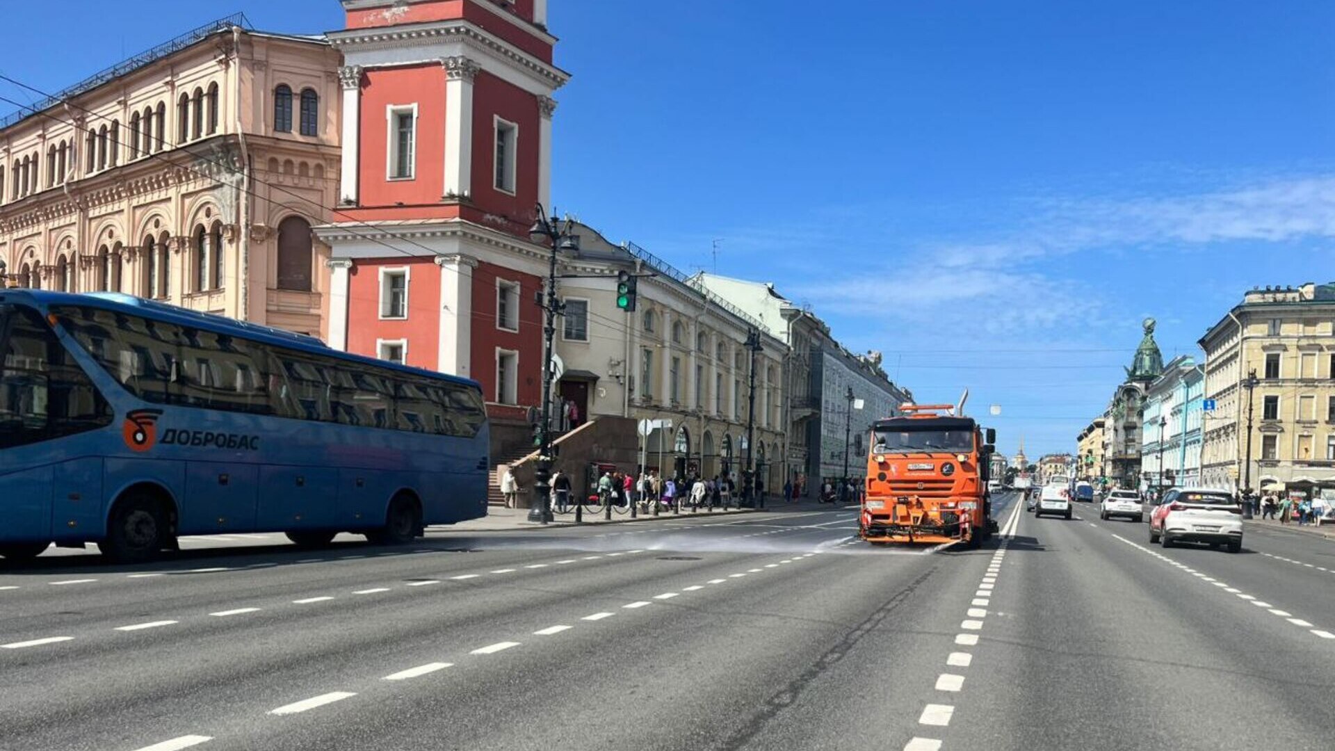 Навели лоск: улицы Петербурга убрали после «Алых парусов»