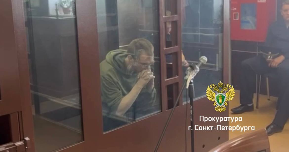 Прокуратура поддержала арест обвиняемого в поджоге банка на Октябрьском бульваре в Пушкине