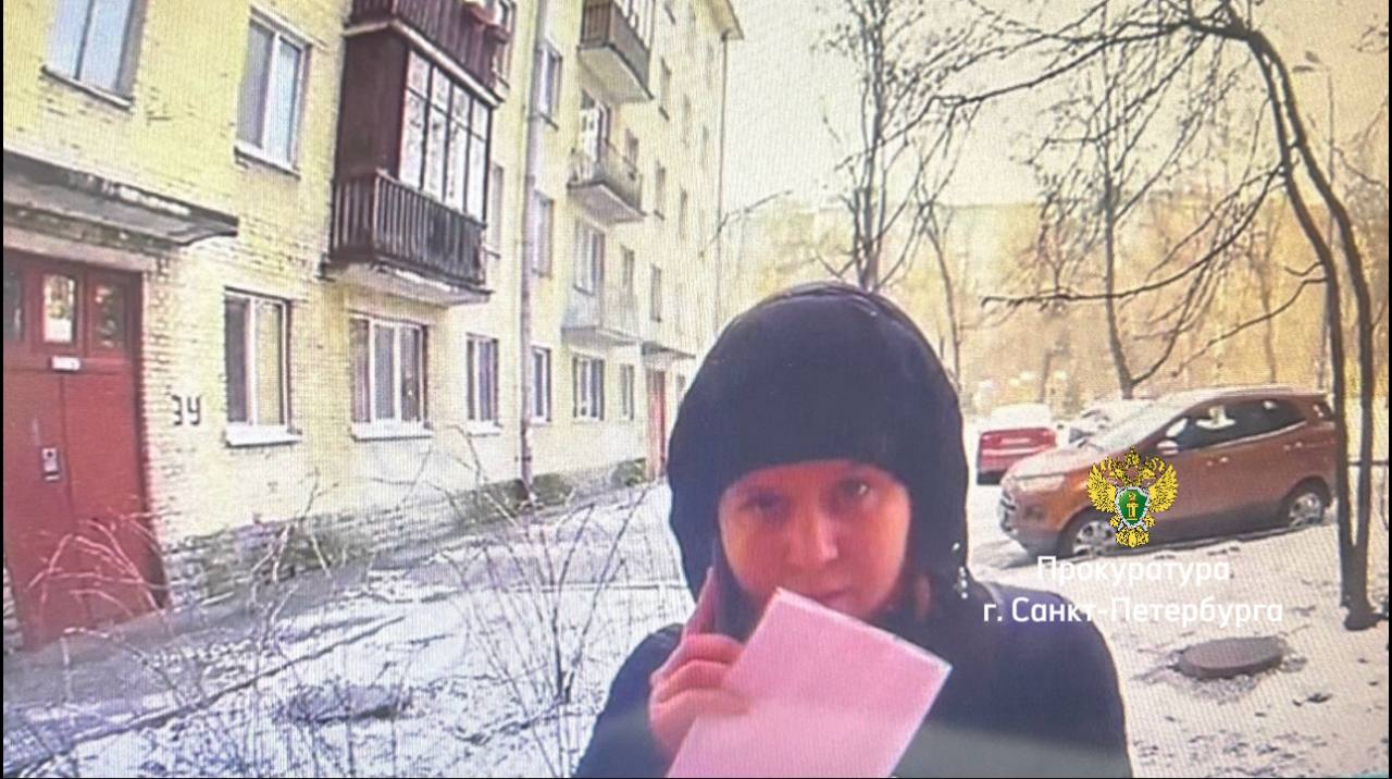 Запугали кредитом и квартирой: мошенники выманили у пенсионера сбережения