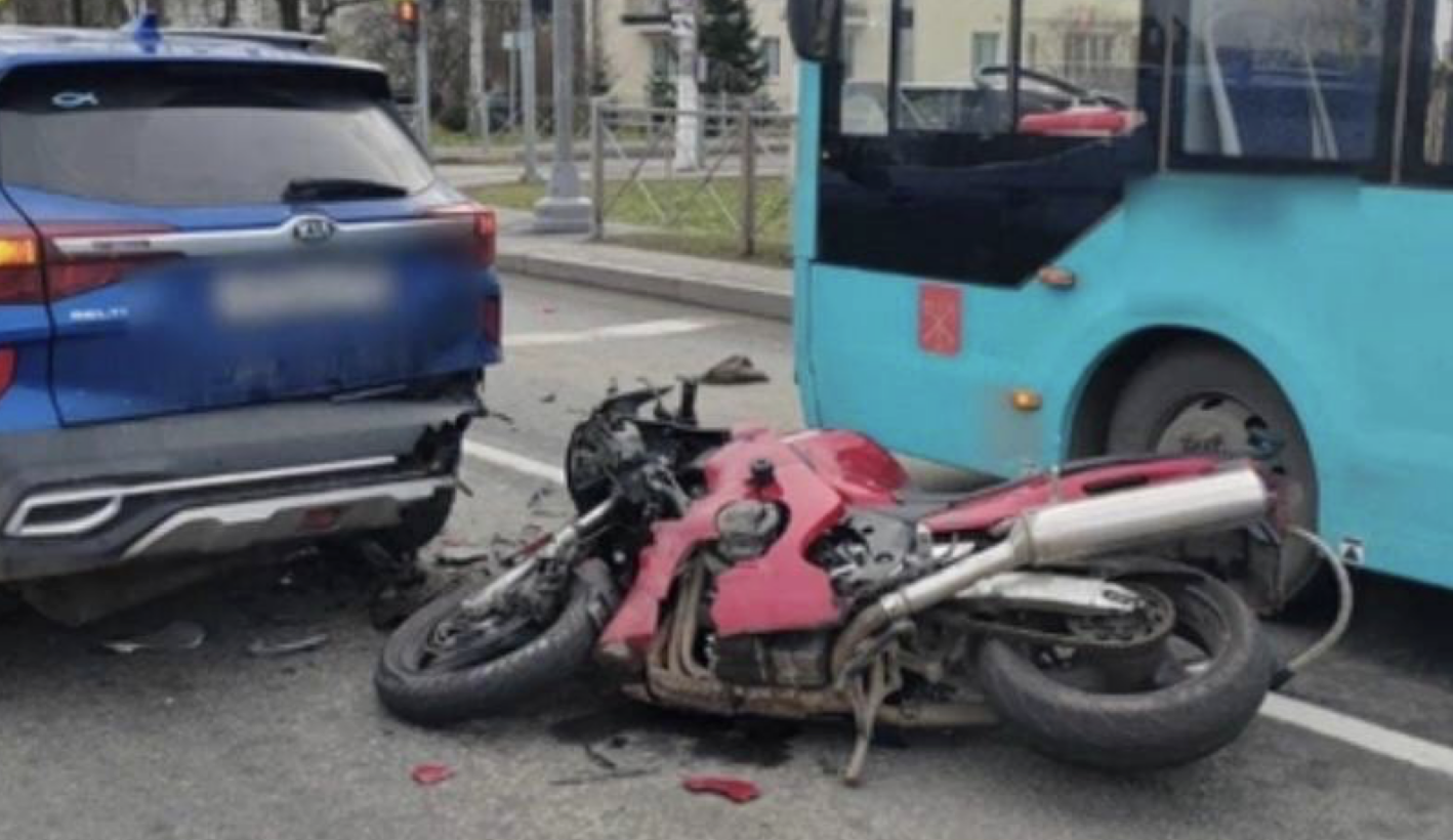 Смертельное ДТП на мотоцикле в Петербурге: дело направлено в суд