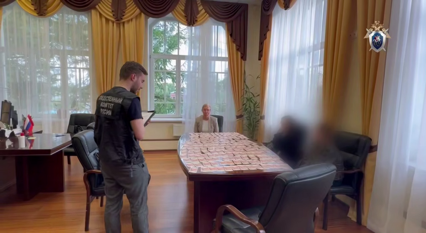 Глав Колпинского района Петербурга будут судить за взятку в 9 миллионов рублей