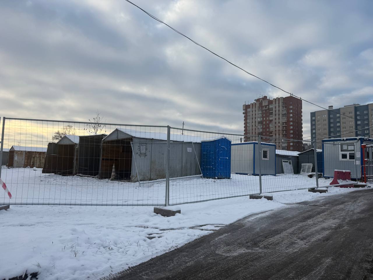 Гаражи на снос под ШСМД: кто должен спасать имущество владельцев?