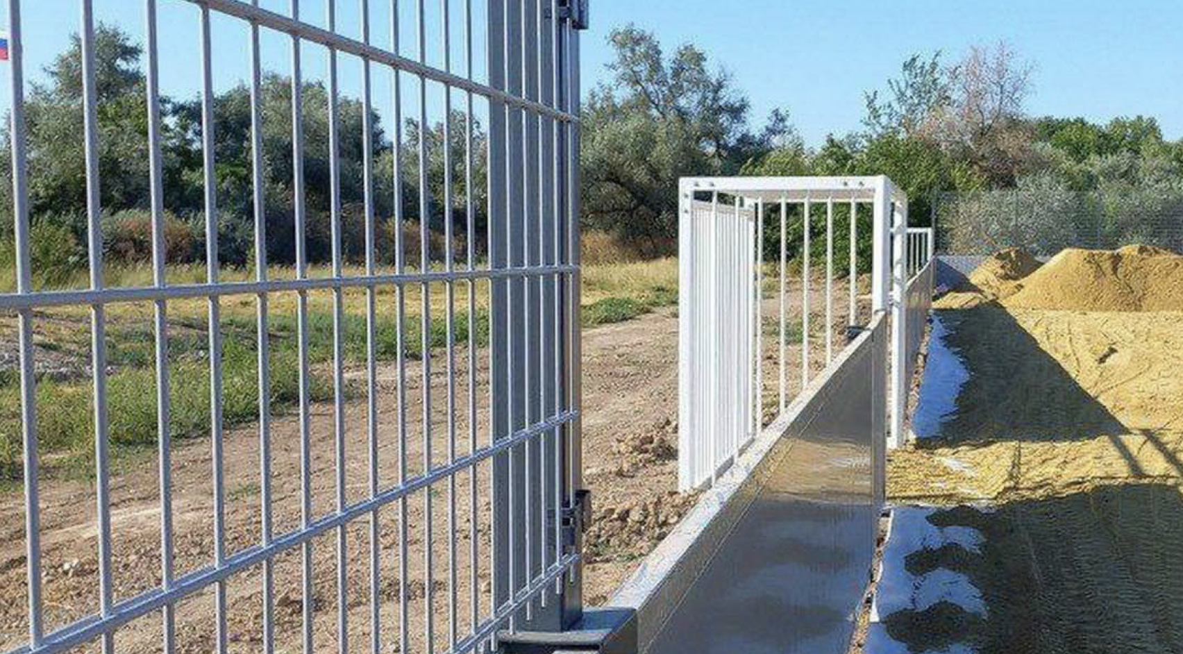 ФОК в Каланчаке станет центром спорта и ГТО: строительство идет полным ходом