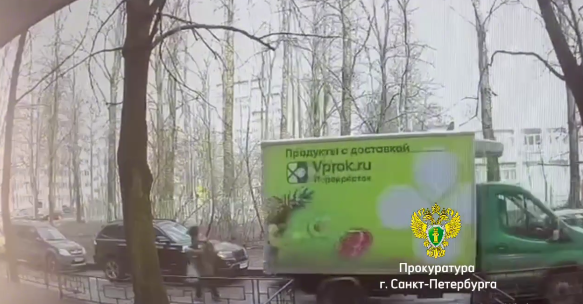 Суд Петербурга рассмотрит дело о смертельном наезде грузовика на пожилую женщину около Гражданского проспекта