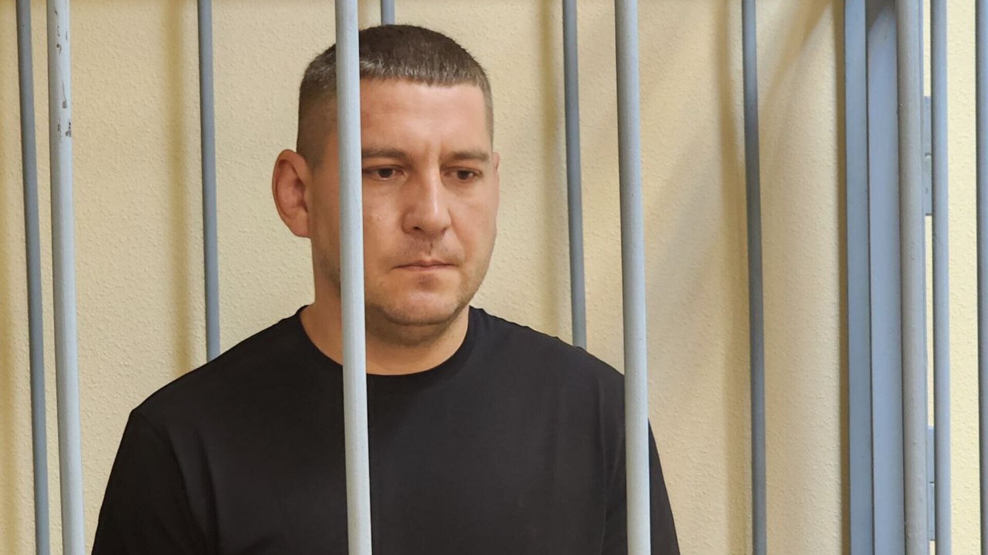 Начальника отдела полиции в Ленобласти взяли под стражу на два месяца за взятки почти на 4 млн рублей