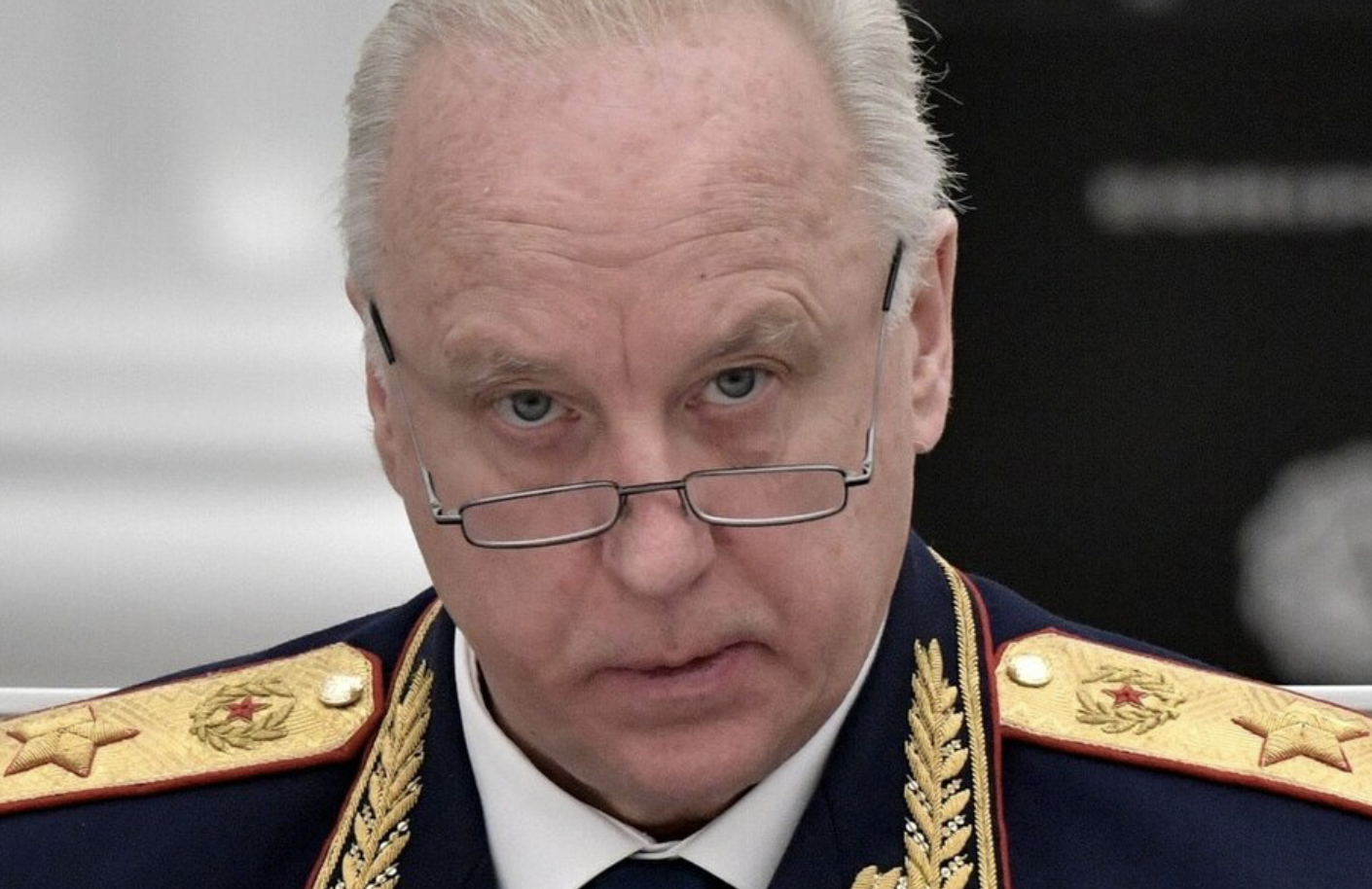 Бастрыкин потребовал доклад о расследовании хулиганства подростков в Петербурге