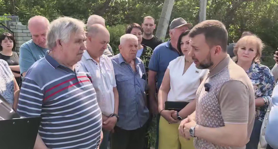 Власти Донецка формируют масштабную программу восстановления четырех районов