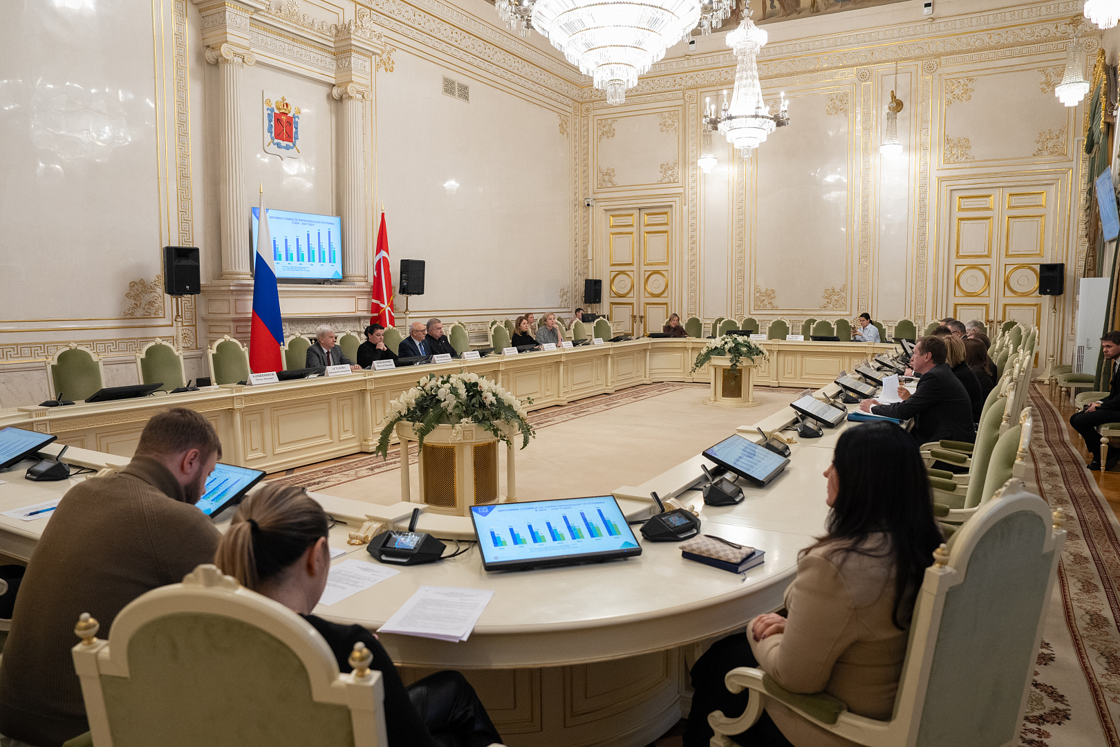 Петербург сам будет выбирать операторов для реновации