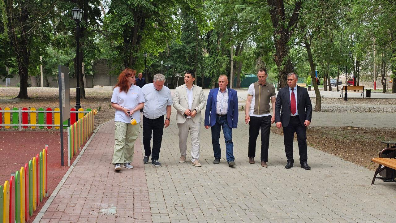 Благоустройство трех парков завершили в Херсонской области по госпрограмме