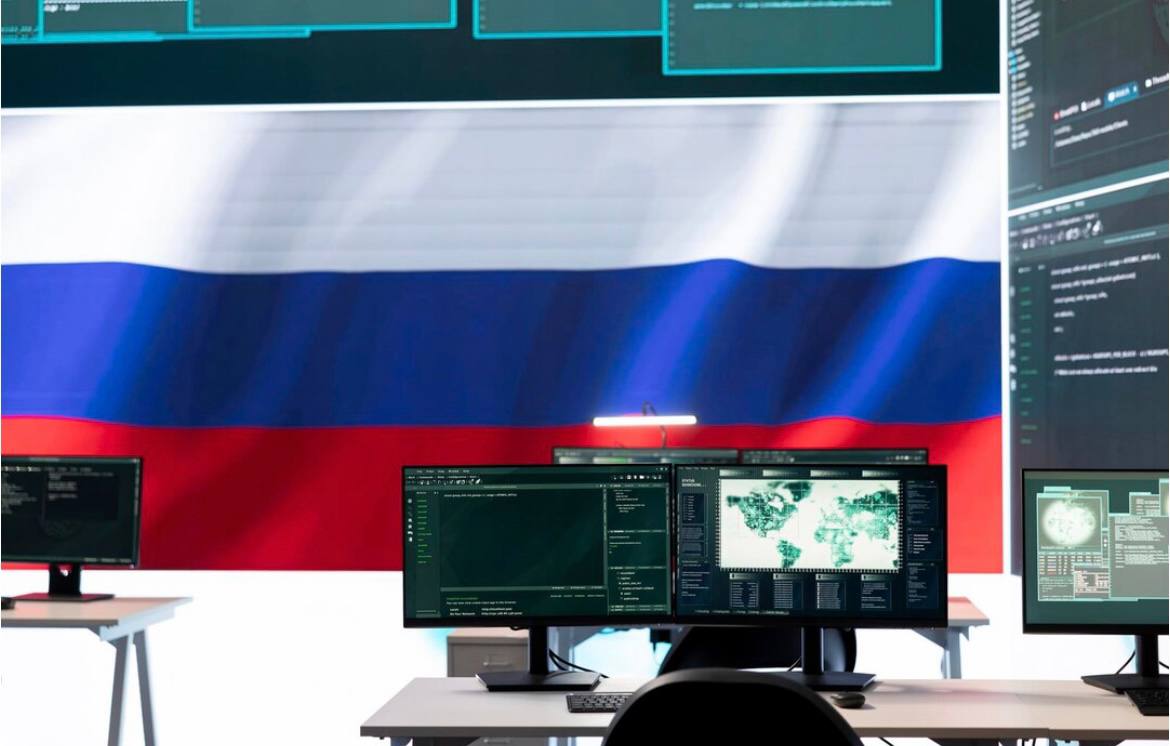 Помогала собирать данные о российских военных: ФСБ задержала жительницу Петербурга